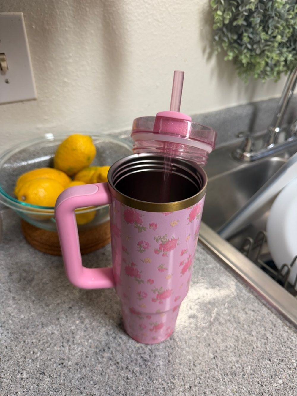Stanley Pink Floral LoveShackFancy 30 oz The FlowState Quencher H2.0 - Picture 3 of 4